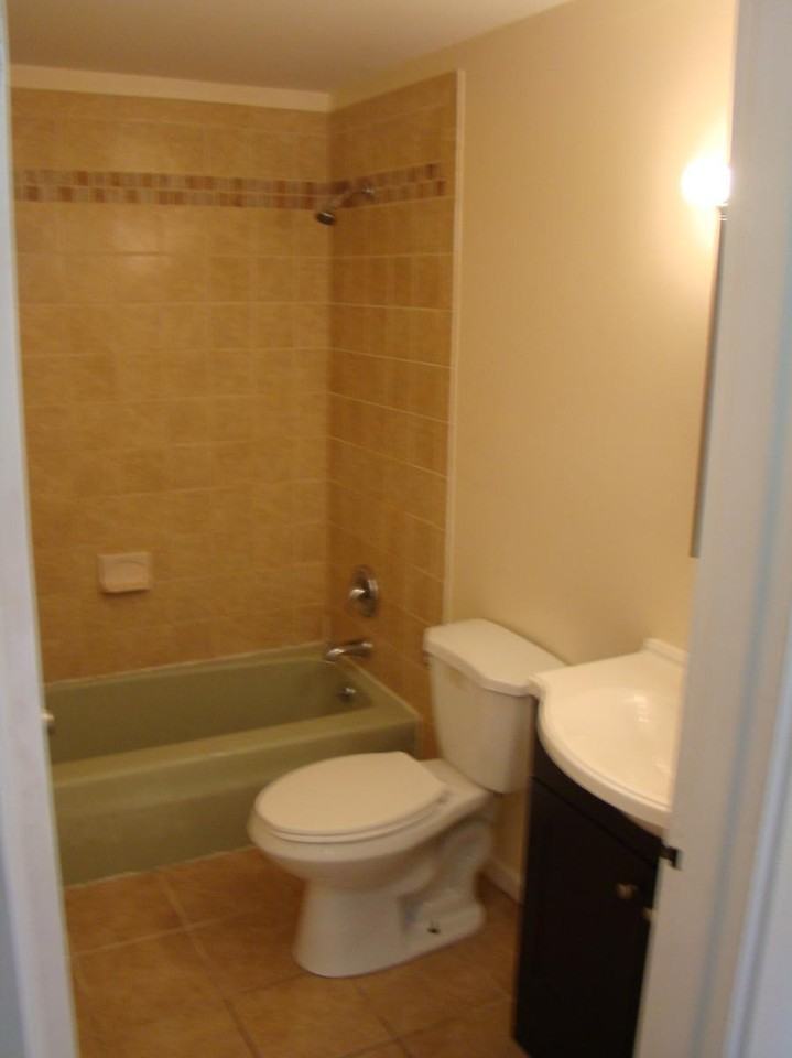 HILLVUE APTS. - Photo 7 of 16