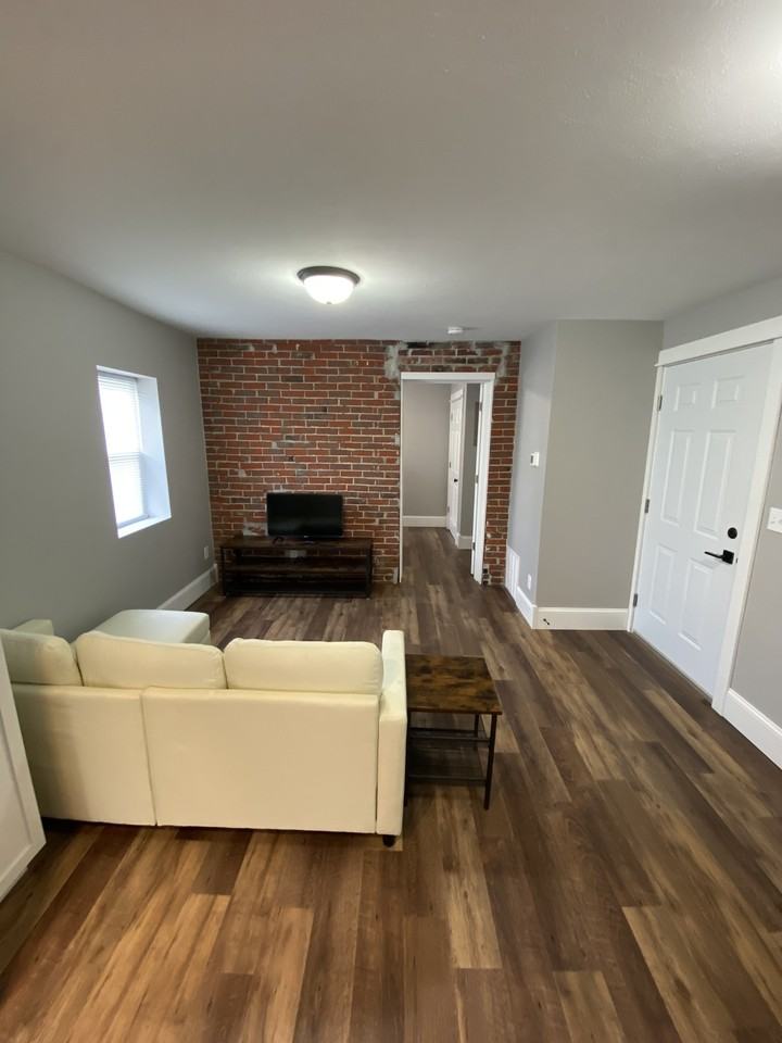 201 West Avenue-Ironhorse Flats - Photo 2 of 13