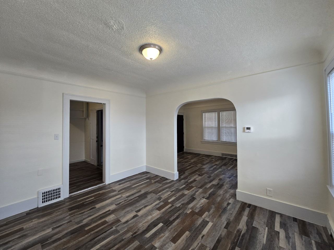 14398 Rutherford Street - Photo 7 of 29