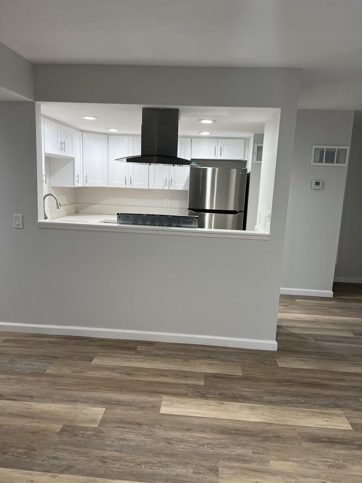 6646 Kelly Street - Photo 2 of 15