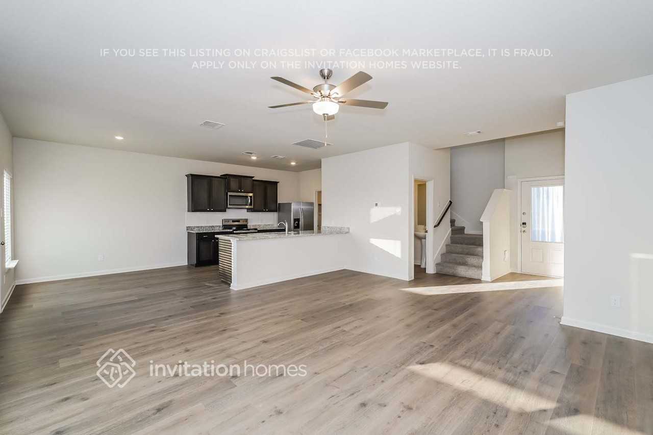10032 Pilot Pl - Photo 6 of 18
