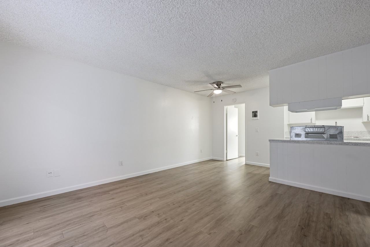 Rolando Court Apartments - Photo 2 of 24