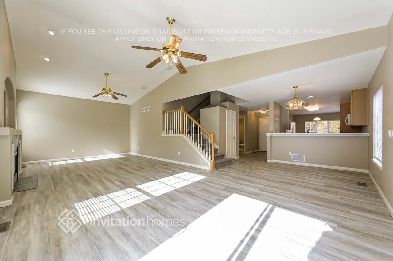 3205 Oakes Mill Place - Photo 5 of 19