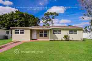 featured image of 931 Arizona Ave