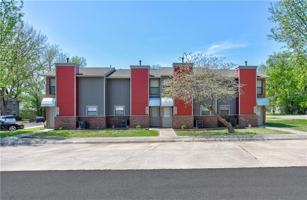 featured image of 460 N Garrett St #B