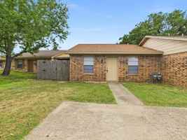 featured image of 807 Frio Cir