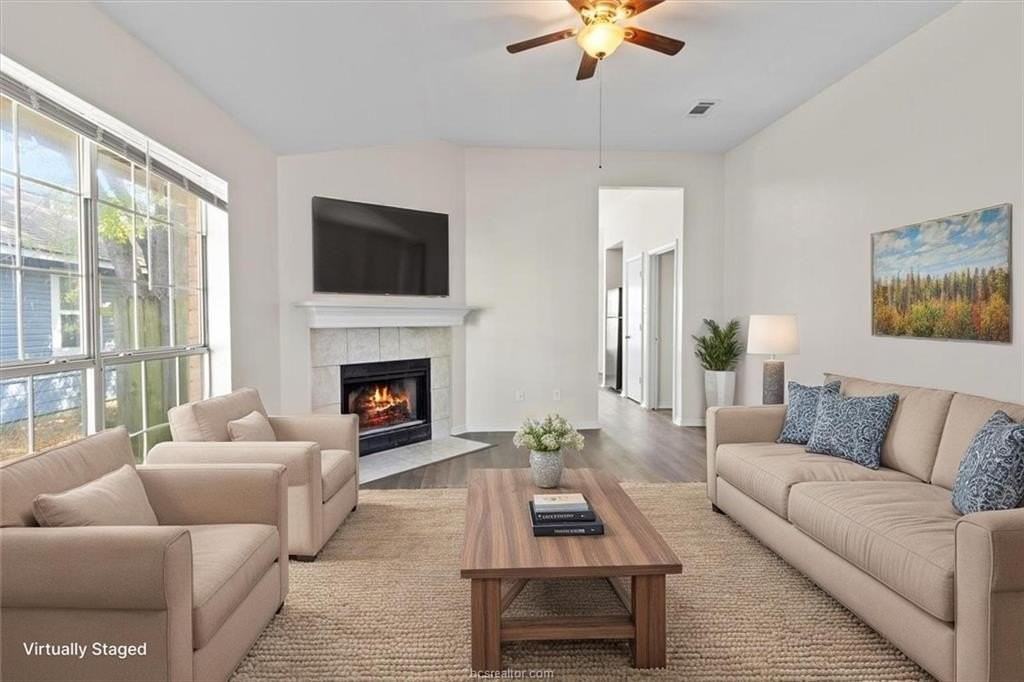 806 Kalanchoe Ct - Photo 4 of 29