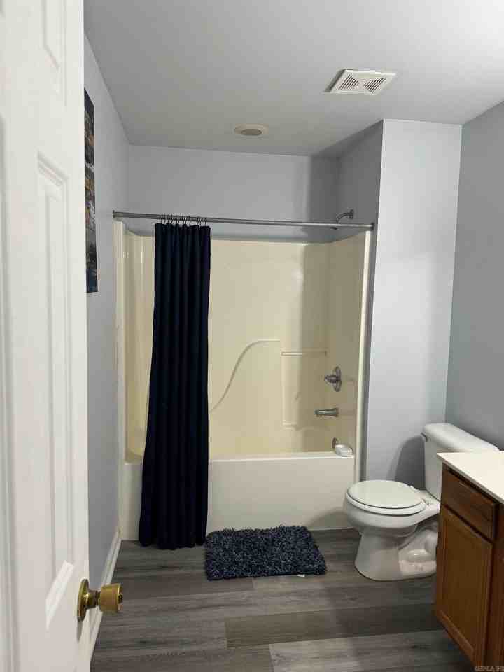 3223 Ludwig St - Photo 5 of 9