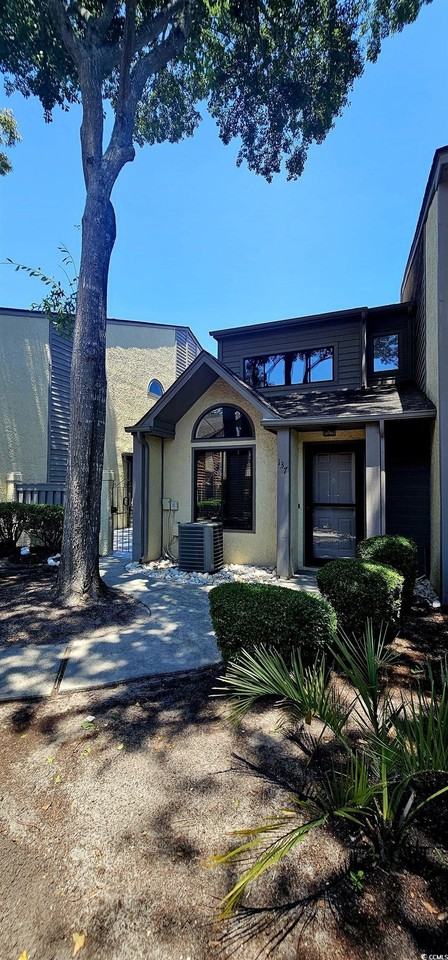 615 13th Ave N - Photo 2 of 40