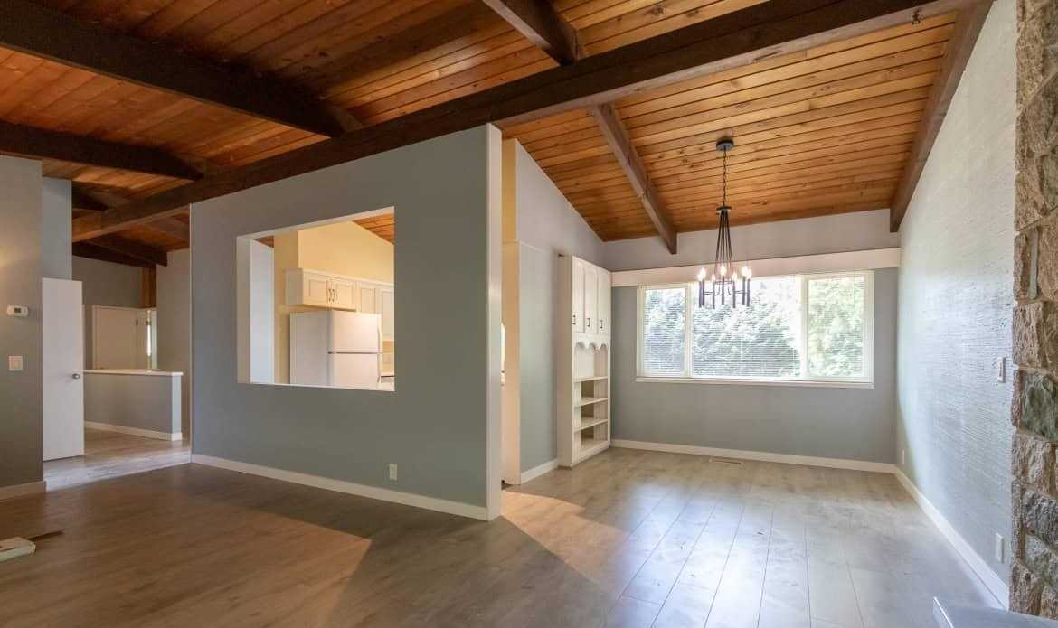 445 Burhill Road - Photo 5 of 27