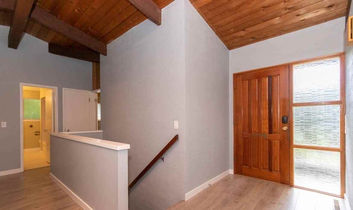 445 Burhill Road - Photo 7 of 27