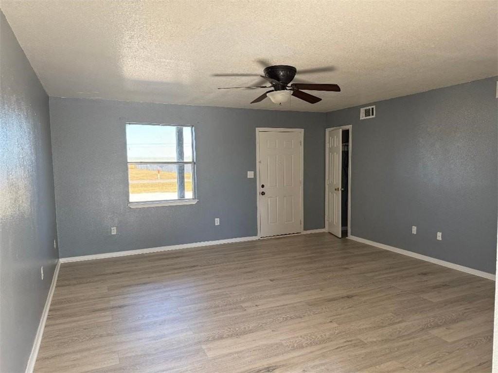 115 Freeze Ln - Photo 3 of 12