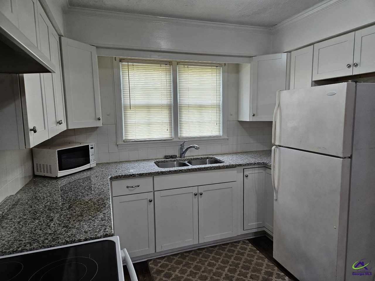 3236 Peach Parkway- to see call list agent - Photo 3 of 13