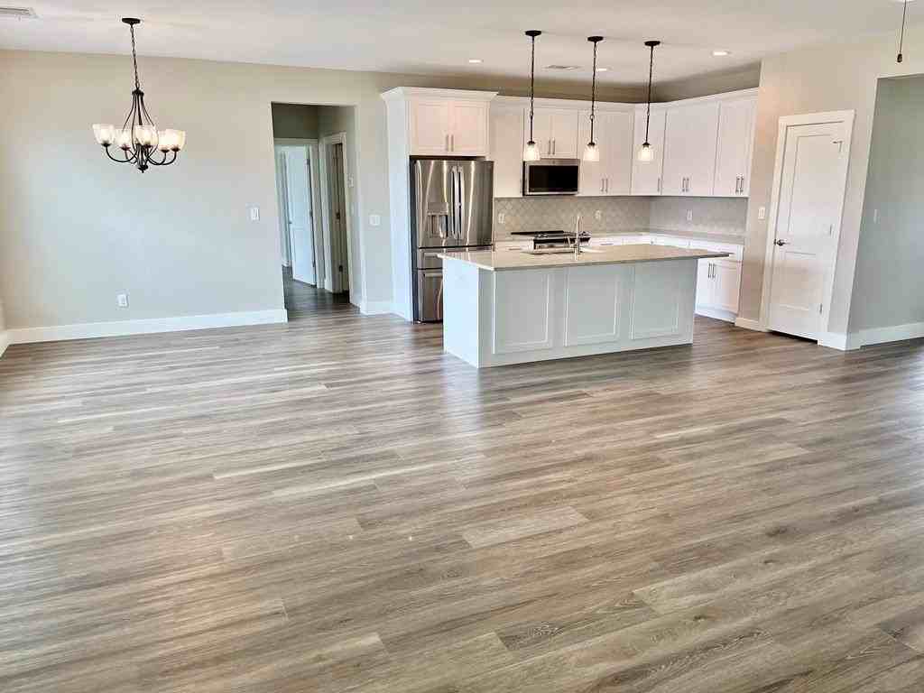 721 Madilynn Ct - Photo 3 of 22