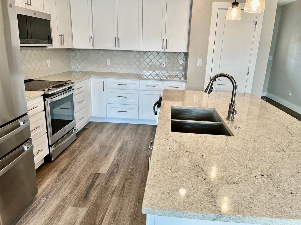 721 Madilynn Ct - Photo 4 of 22