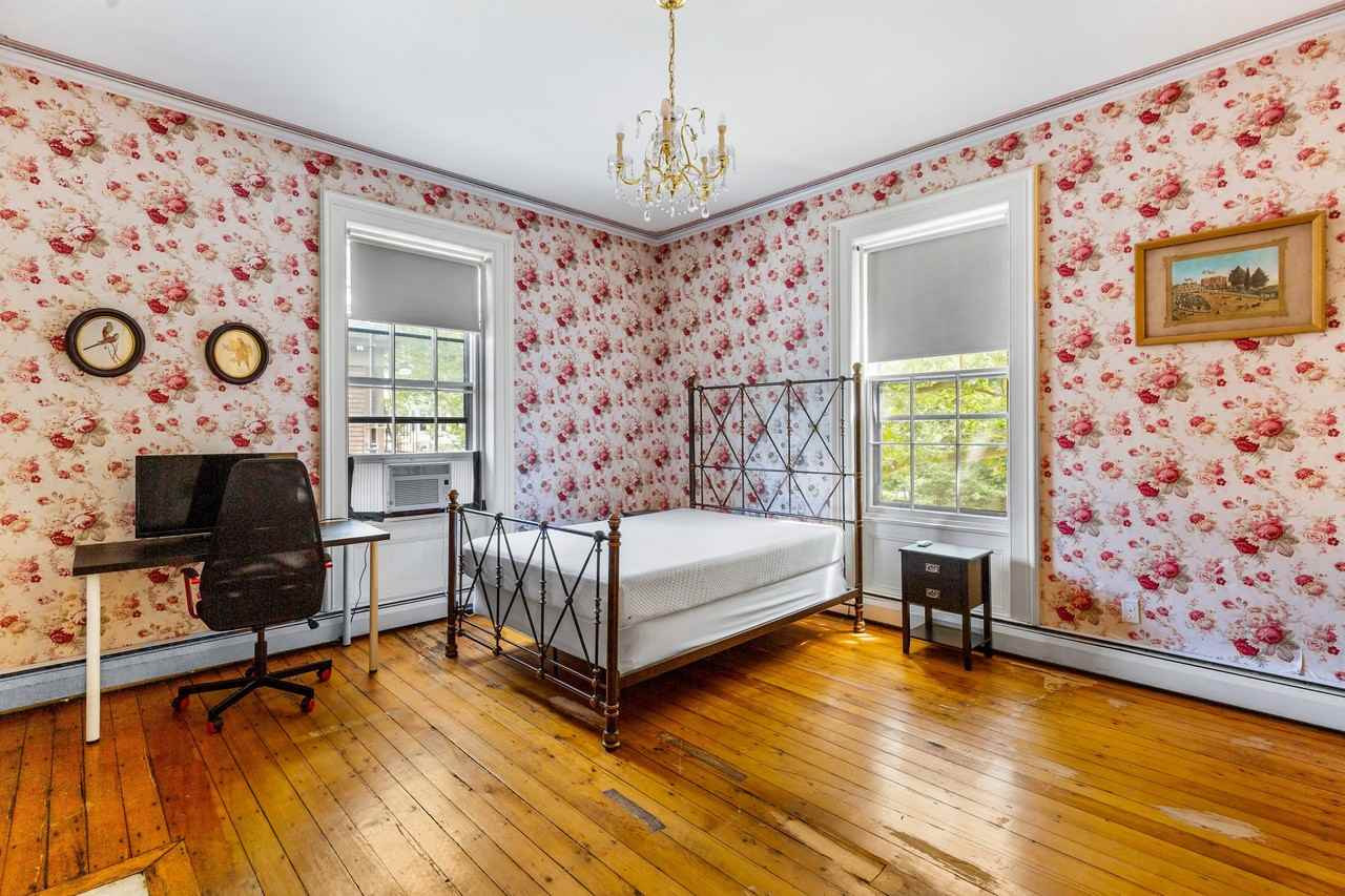 144 Benefit Street - Photo 3 of 7