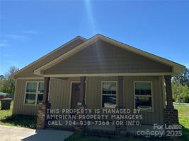 featured image of 1418 Ontario Dr