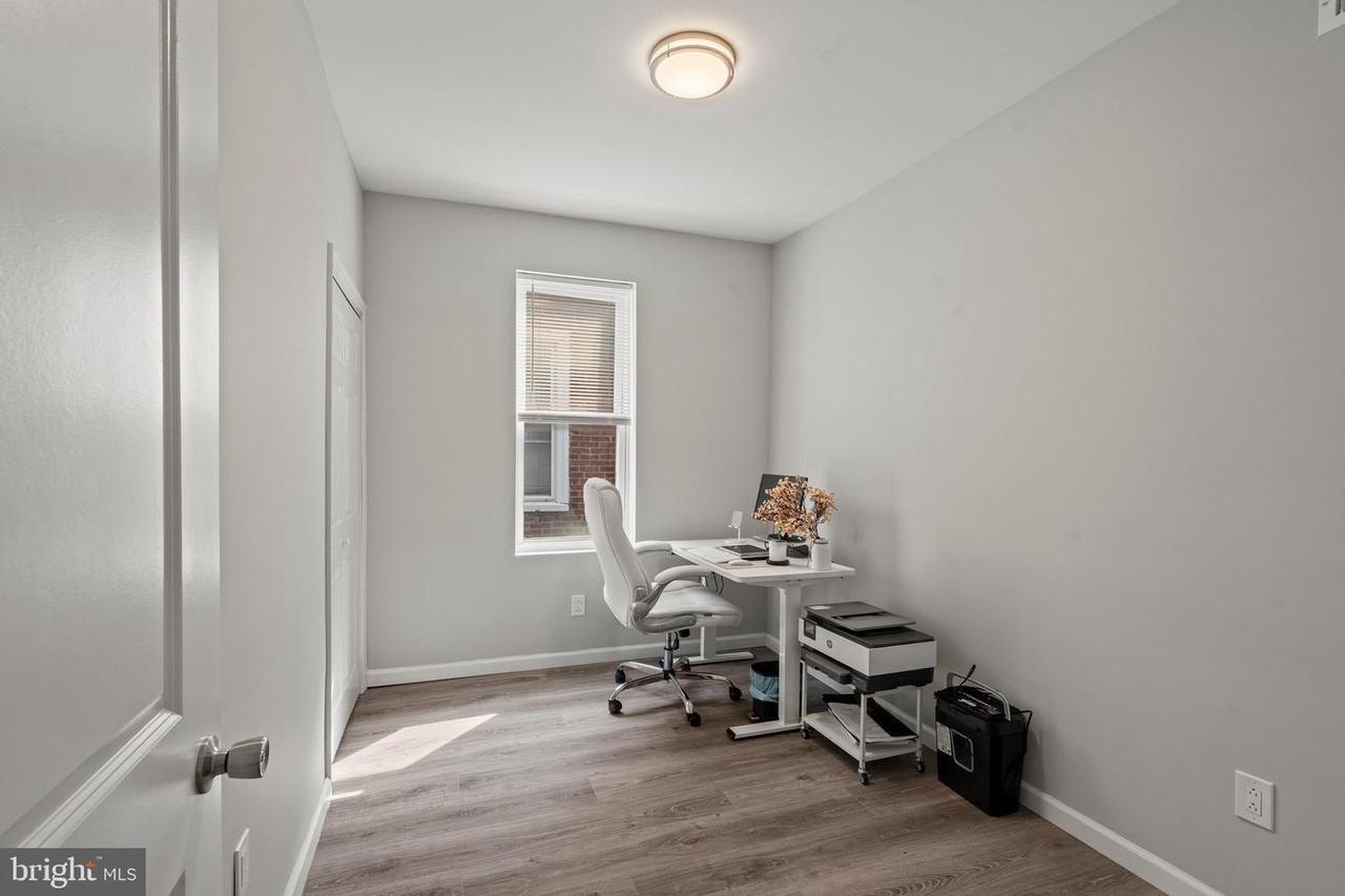 4928 Florence Avenue - Photo 3 of 20