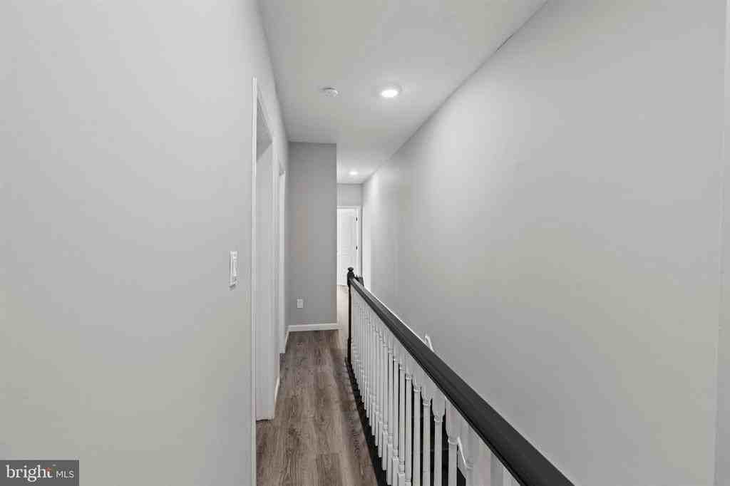 4928 Florence Avenue - Photo 7 of 20