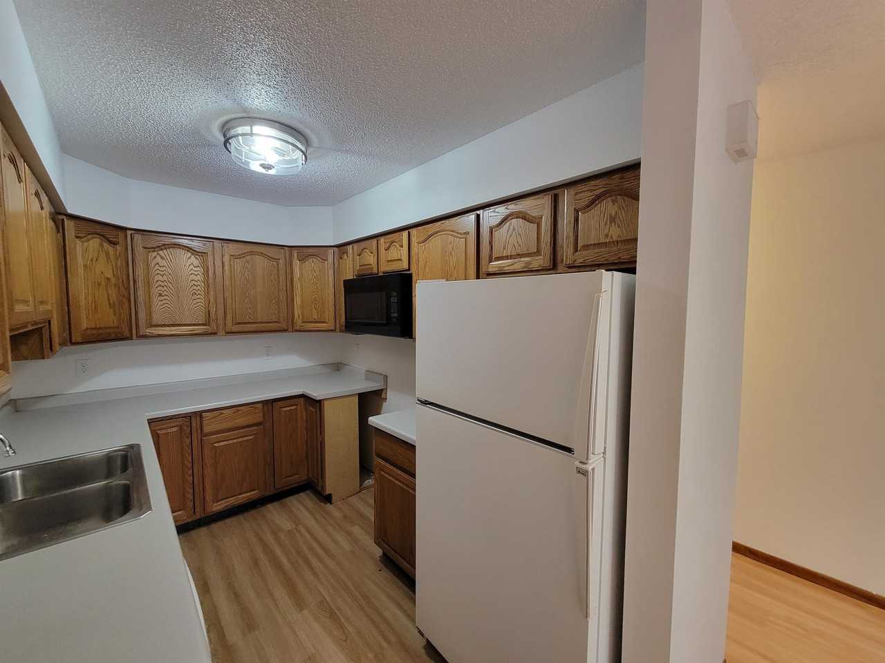 2310 College Street - Photo 4 of 9