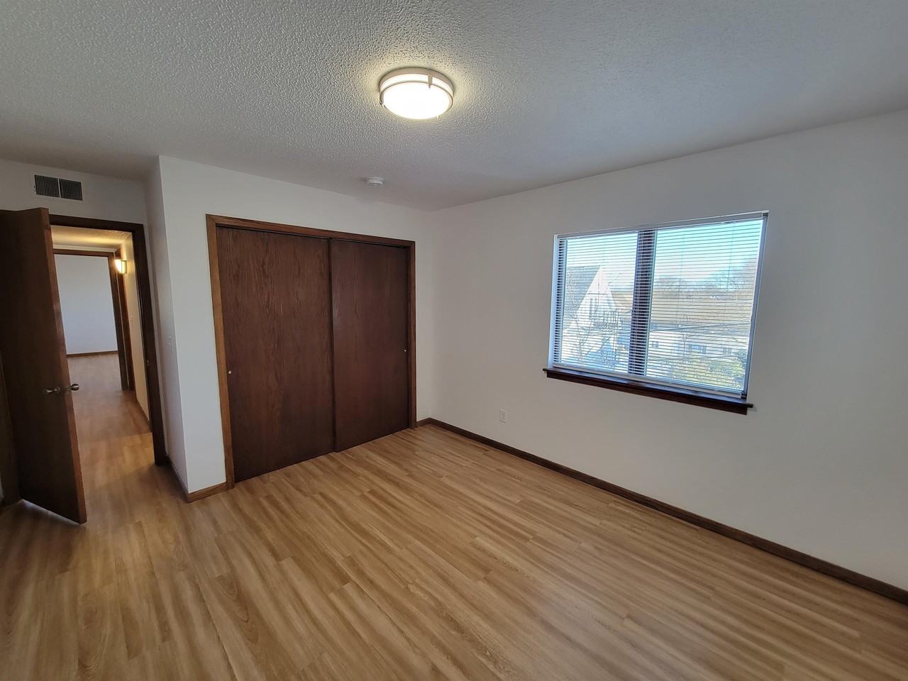 2310 College Street - Photo 6 of 9