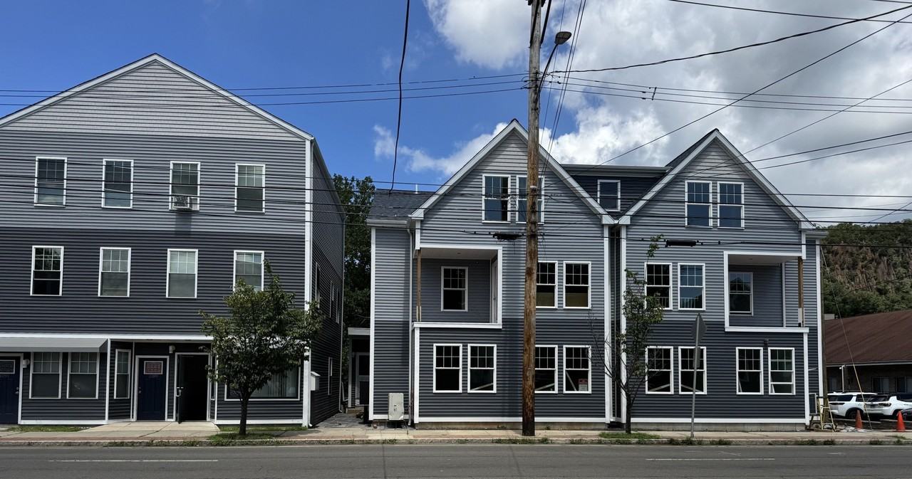 1085 Whalley Avenue #1