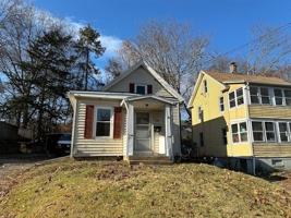 featured image of 90 Chapman St