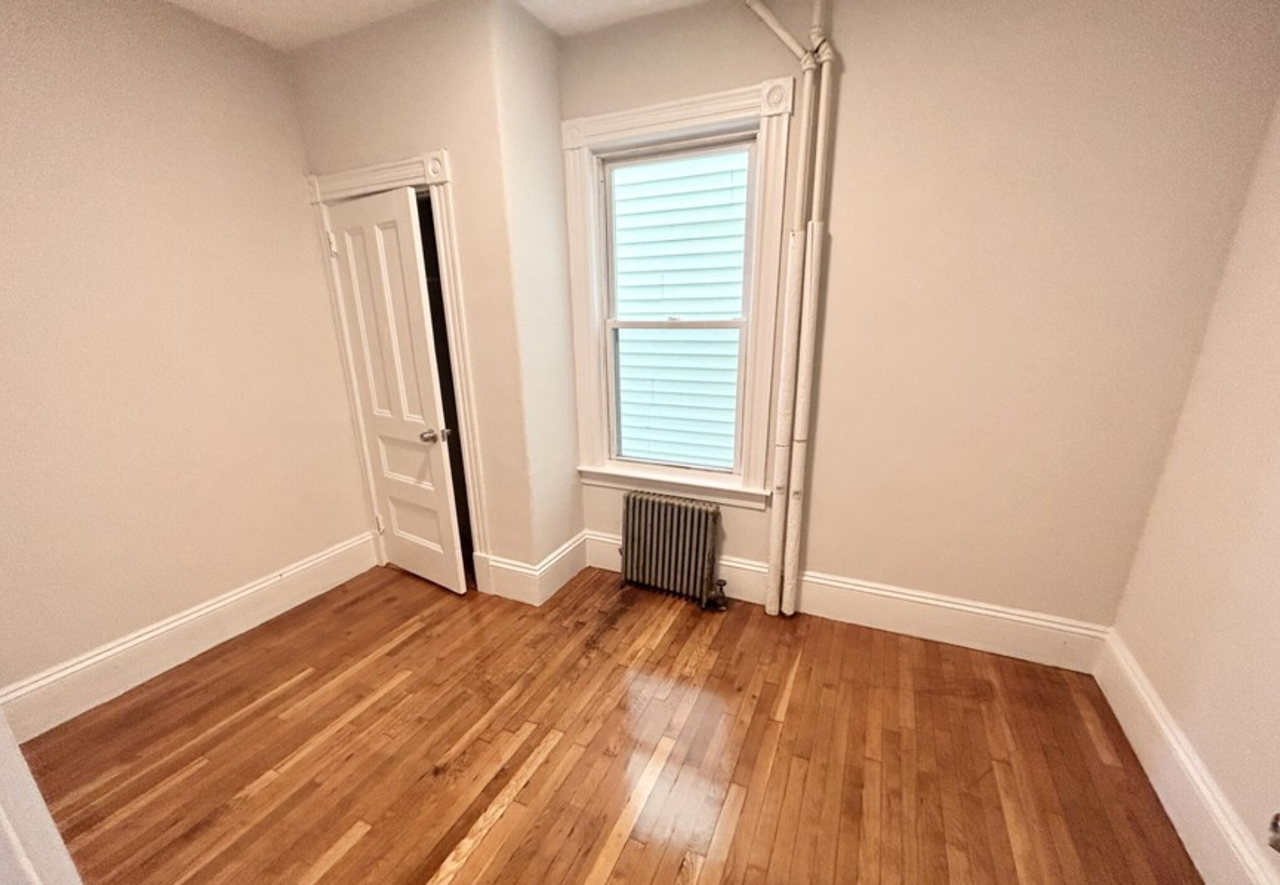 22 Humphreys Street - Photo 2 of 3