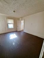 featured image of 1002 S Fountain Ave