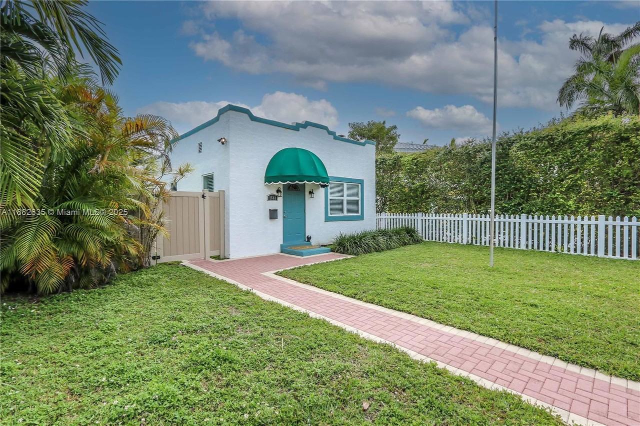 1648 Adams St - Photo 5 of 8