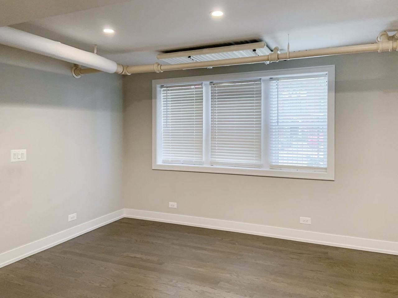 1931 W Winona St #GDN - Photo 6 of 8