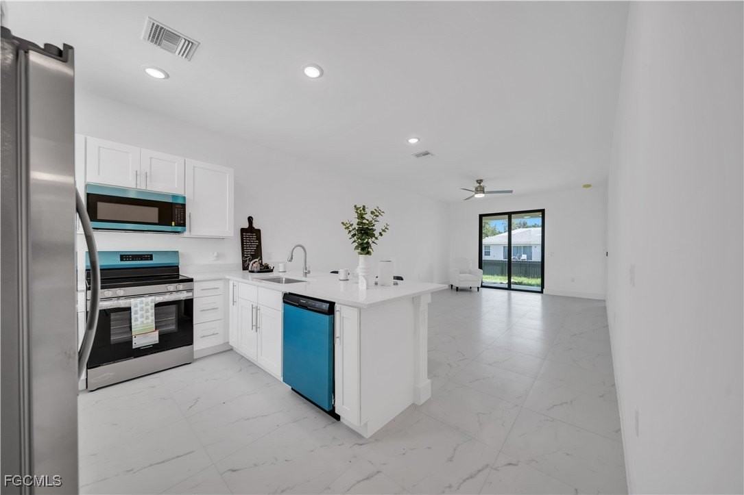 936 936/938 Homestead Road S - Photo 2 of 9