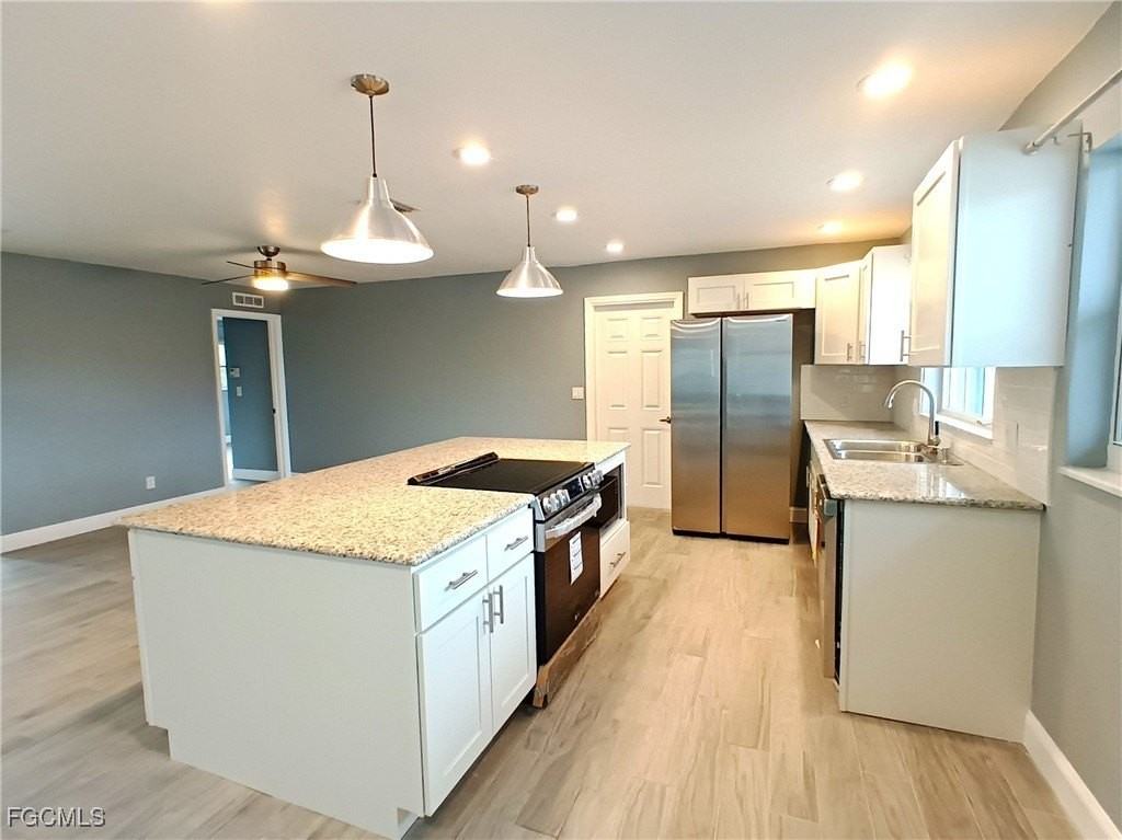 424 Bayshore Dr - Photo 6 of 16