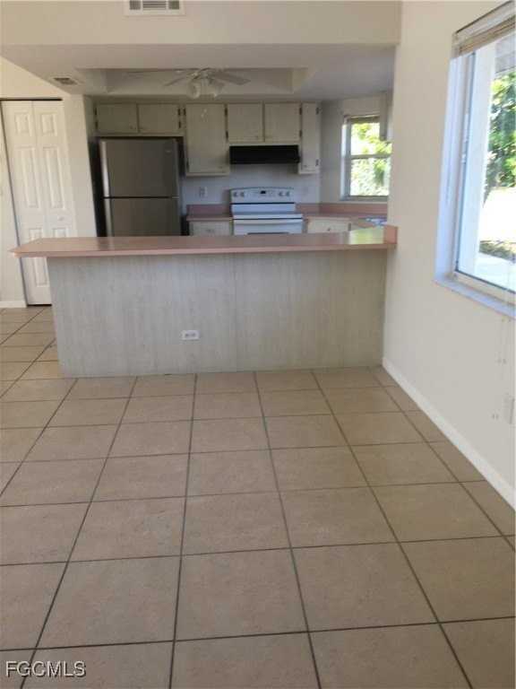 1546 Ne 8th Pl - Photo 4 of 12