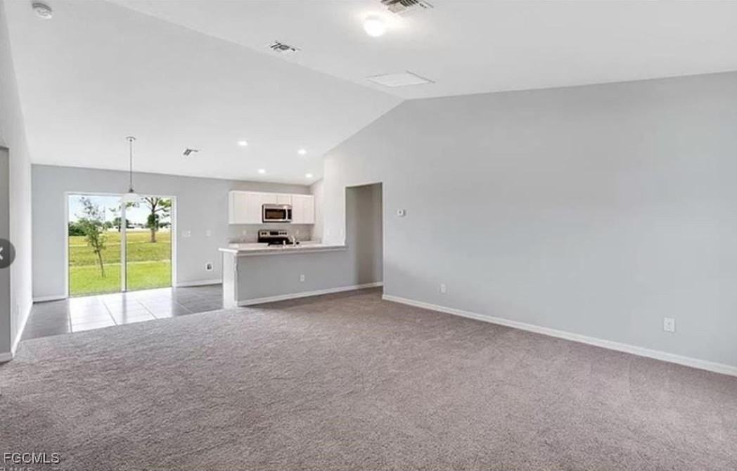 4023 Ne 23rd Pl - Photo 2 of 15