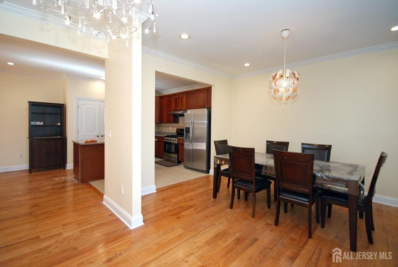 32 Cinder Rd #3 - Photo 7 of 34