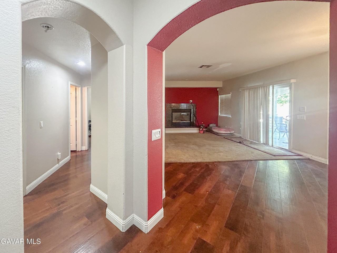 4011 Dee Dee Ct - Photo 5 of 41