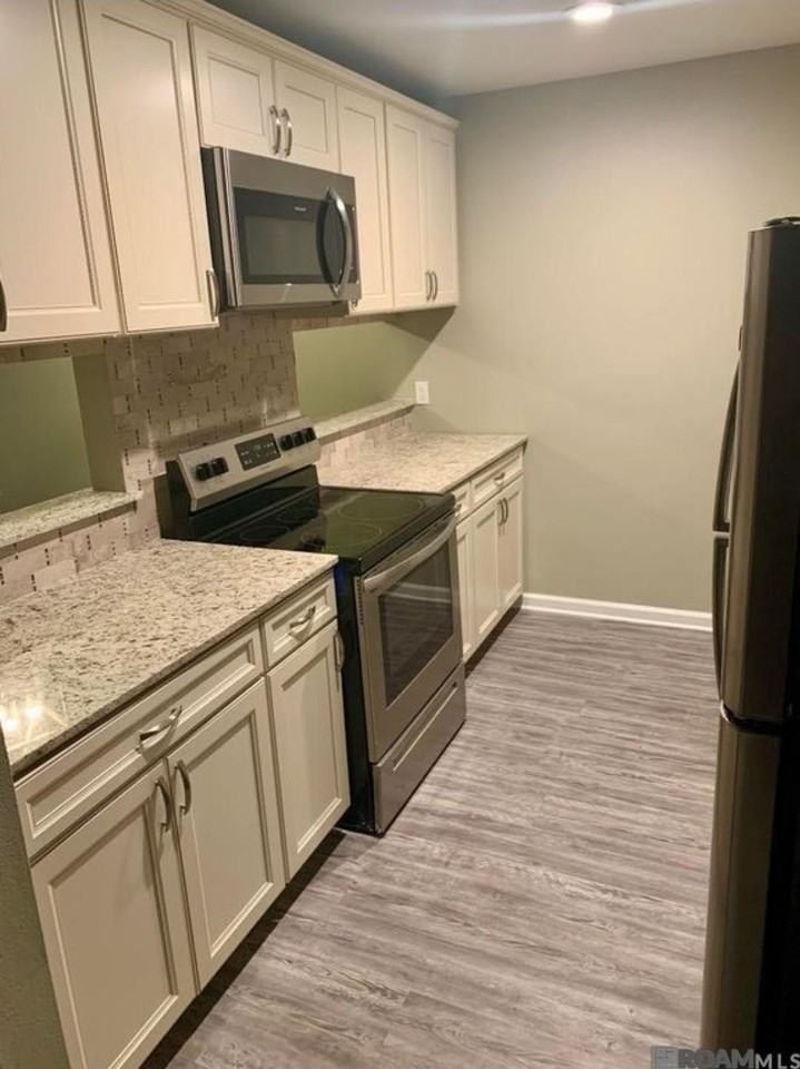 13005 Briar Hollow Ave - Photo 4 of 7