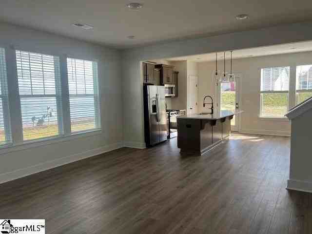 1327 Maplesmith Way - Photo 6 of 11