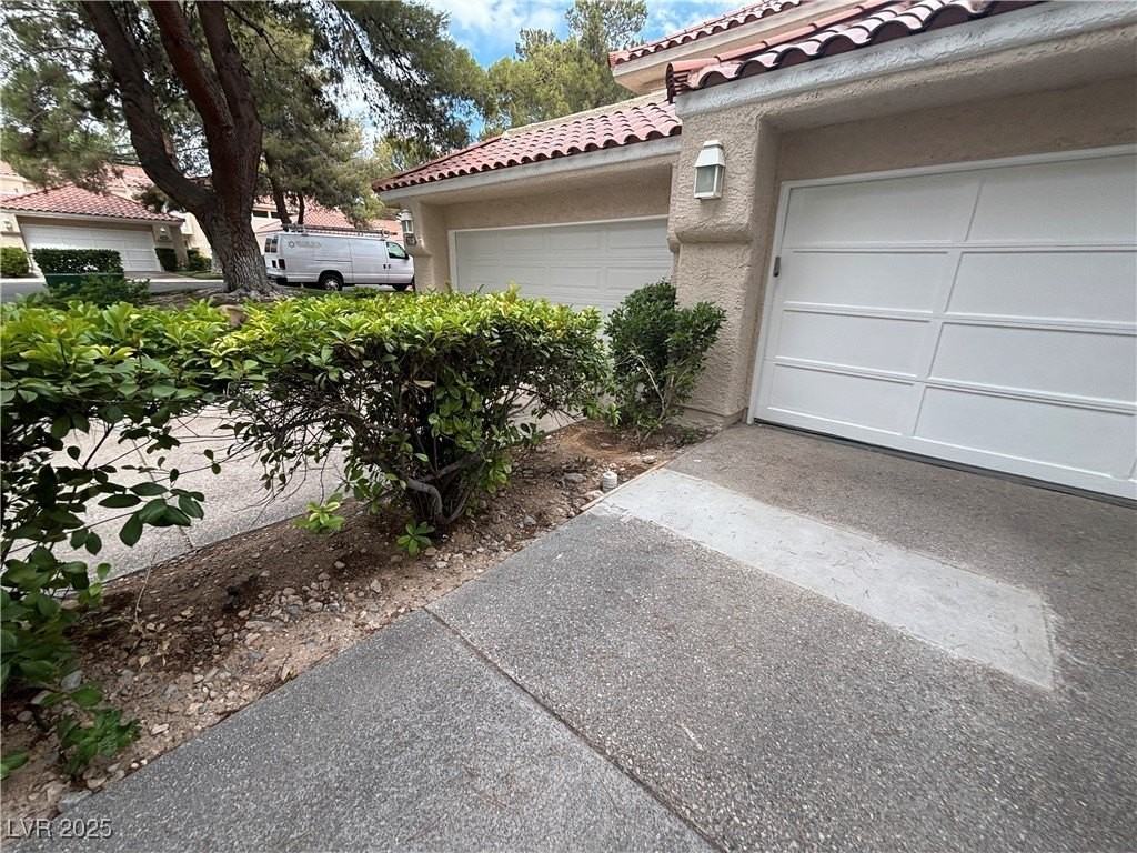 7024 Bright Springs Ct - Photo 5 of 50