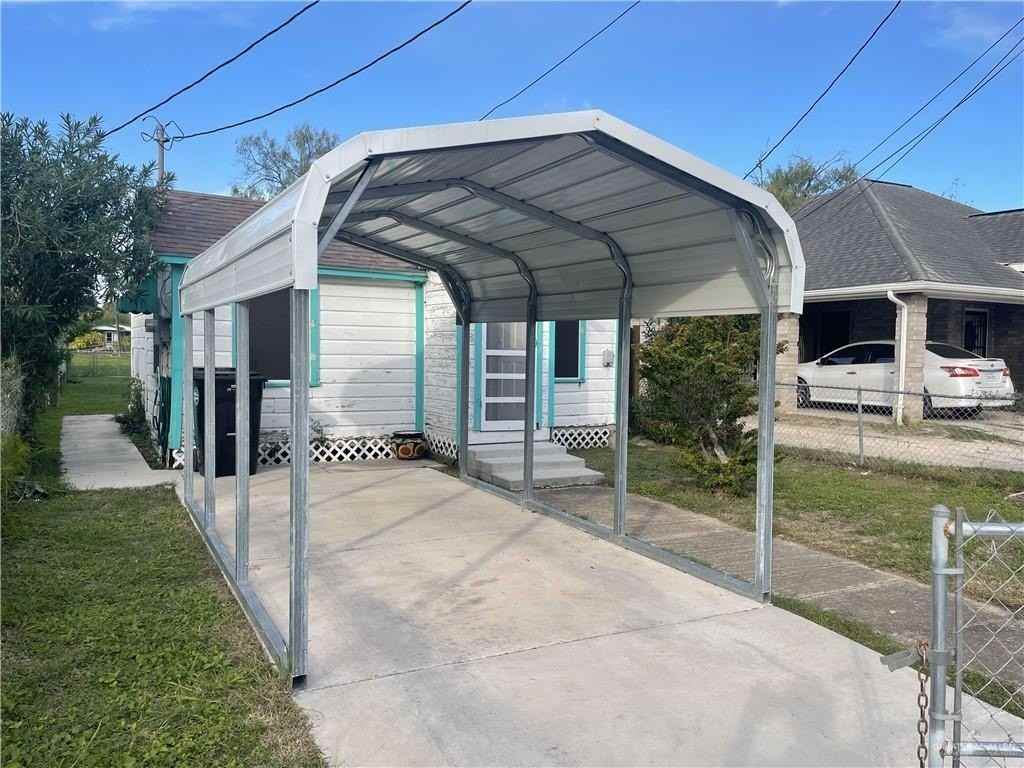 707 E Plaza St - Photo 3 of 14