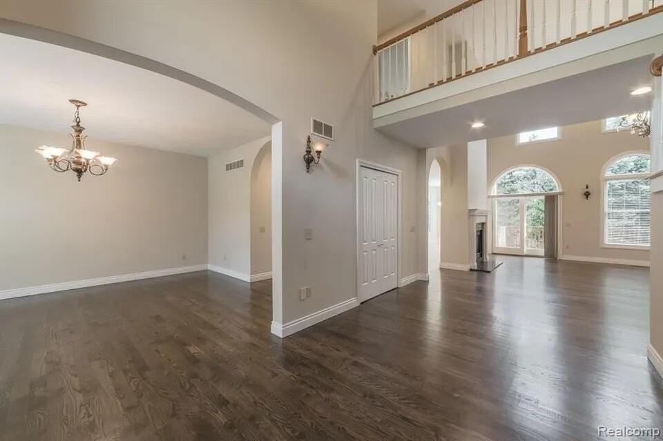 1591 Eagle Trl - Photo 5 of 50