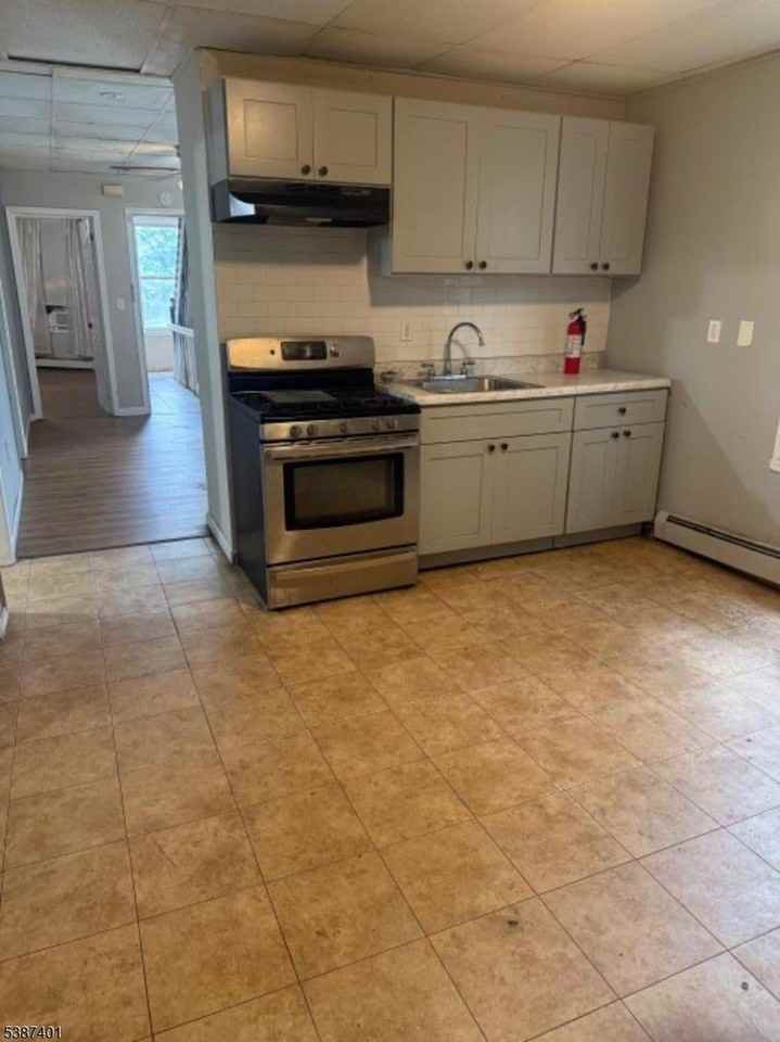 85 Holsman Street #2 - Photo 5 of 11