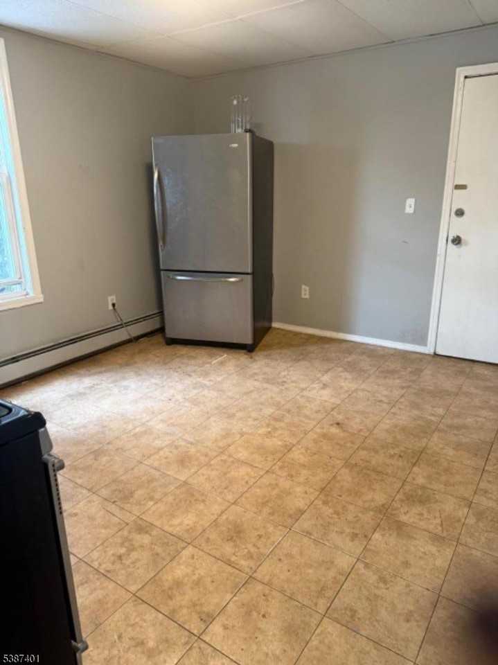 85 Holsman Street #2 - Photo 6 of 11