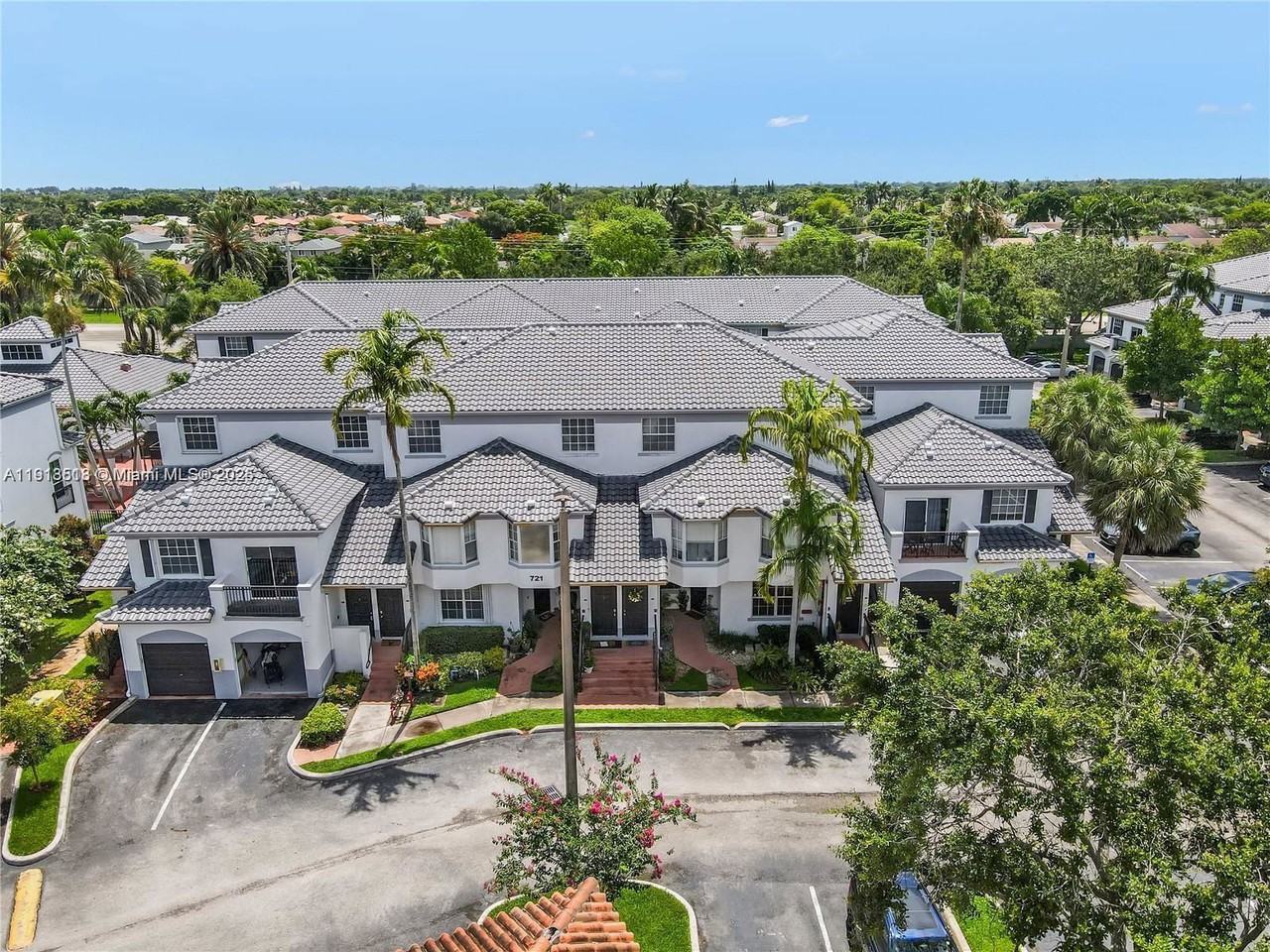 721 Southwest 148th Avenue #311