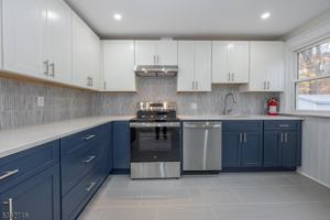 featured image of 4 Fowler St #1