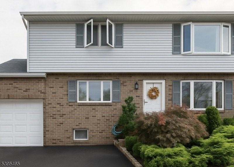 128 Lee St #1 - Photo 2 of 27