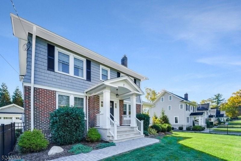 2 Loantaka Way - Photo 2 of 50