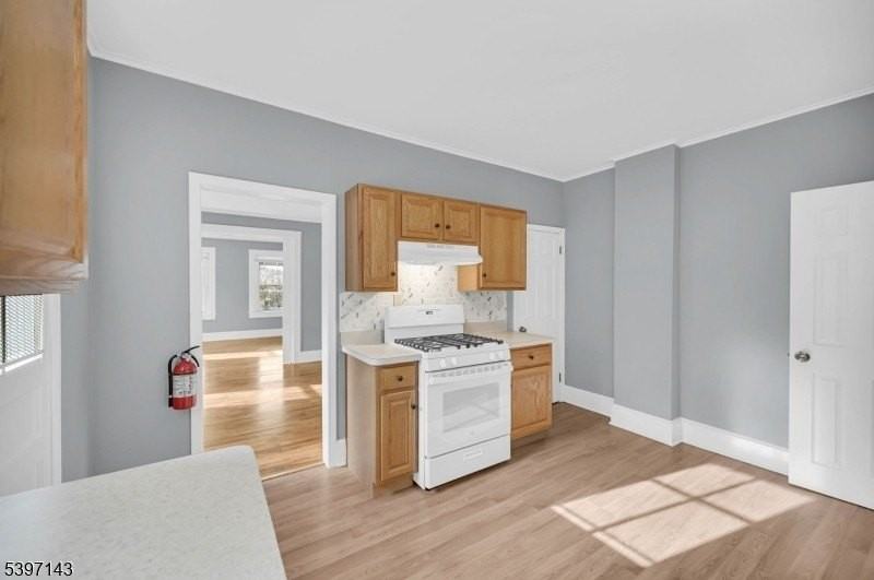 12 Hillside Avenue - Photo 4 of 11