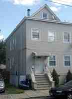 featured image of 10 Riverside Pl